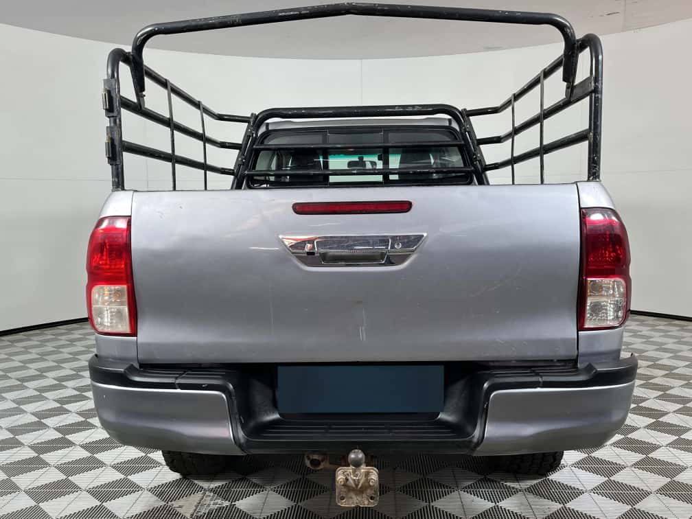 Toyota Hilux  - Image 2