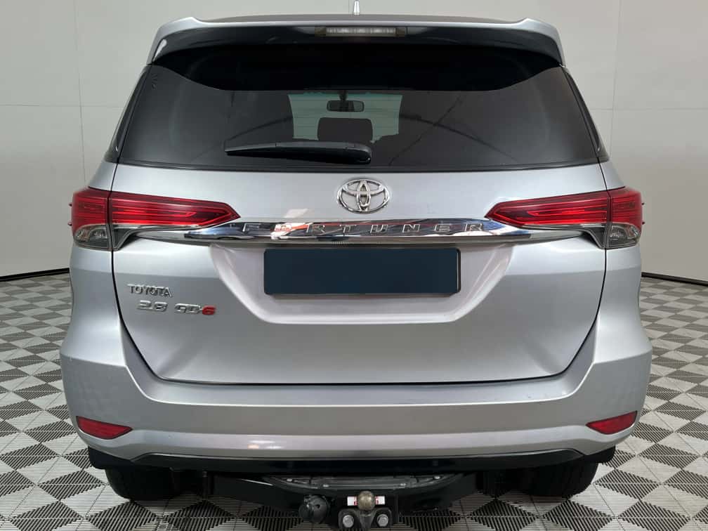 Toyota Fortuner 2.8 Gd-6  - Image 2