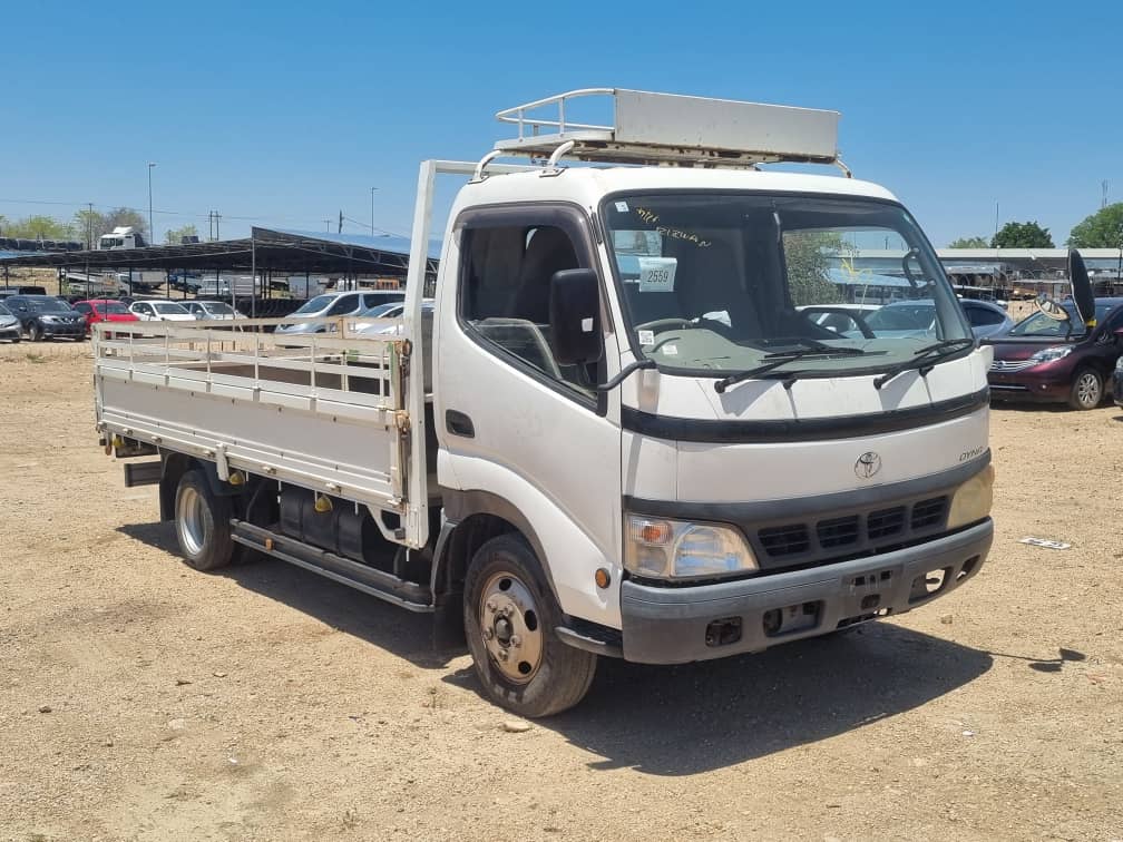 Toyota Dyna 3ton Truck - Image 3